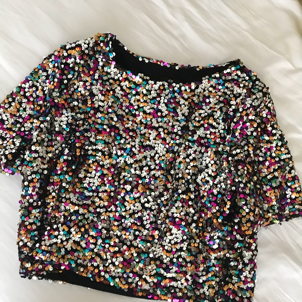 FUN confetti h&m top!